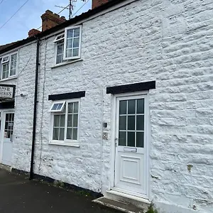  Holiday home Fryers Cottage, Seamer, 3 Bed Sleeps 5 People United Kingdom