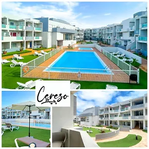 B-rent Sun Cerezo Pool Corralejo